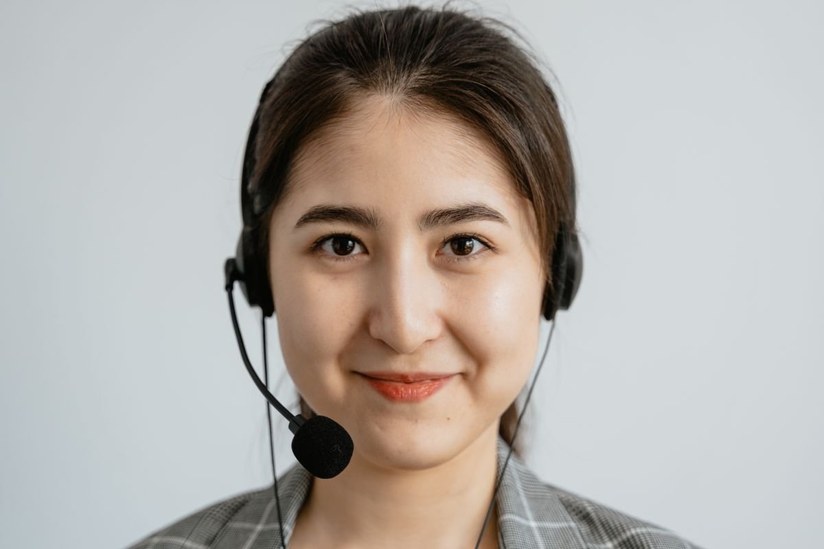 Support specialist ready to help